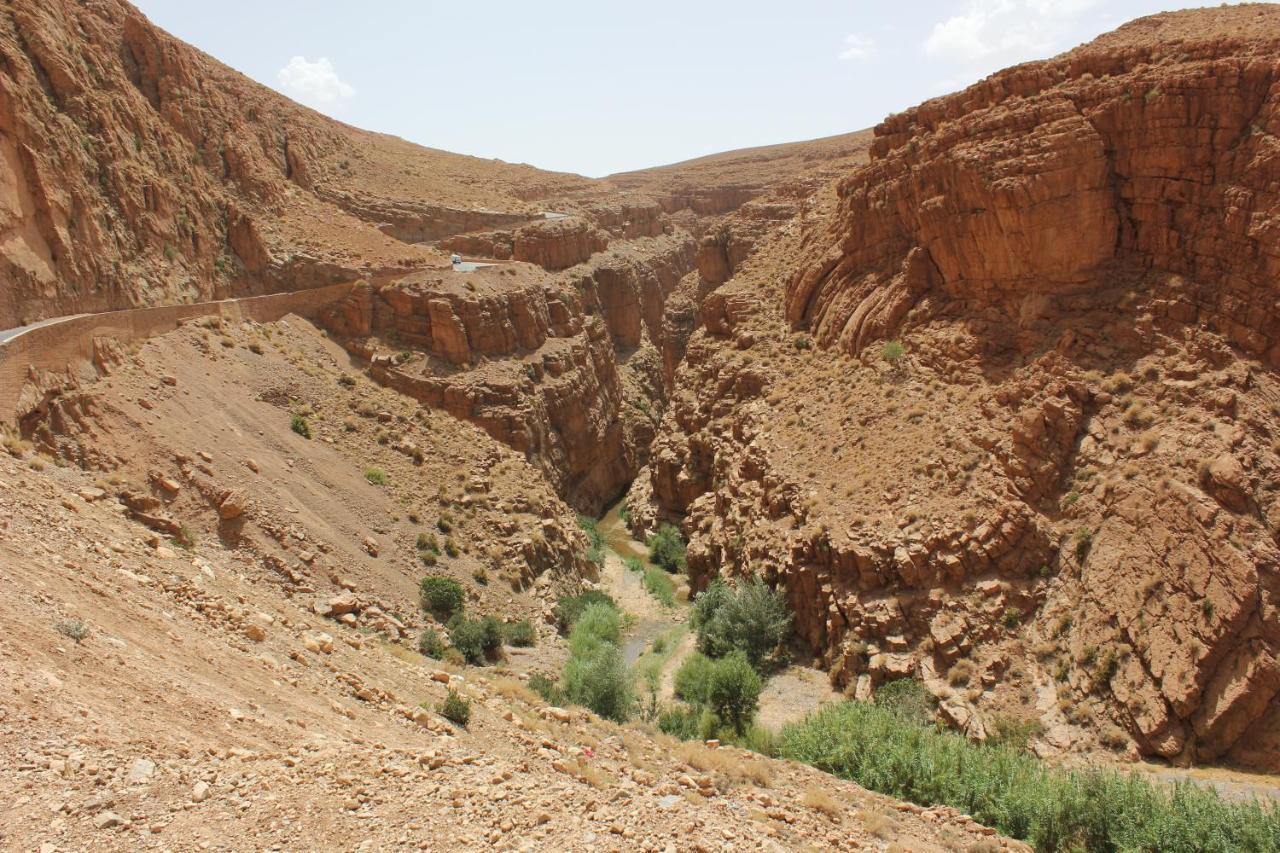 Kasbah Lucas Hostel Akhendachou n'Ait Ouffi Bagian luar foto