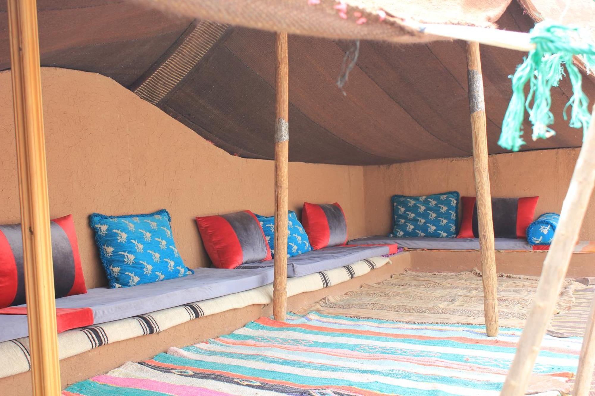Kasbah Lucas Hostel Akhendachou n'Ait Ouffi Bagian luar foto